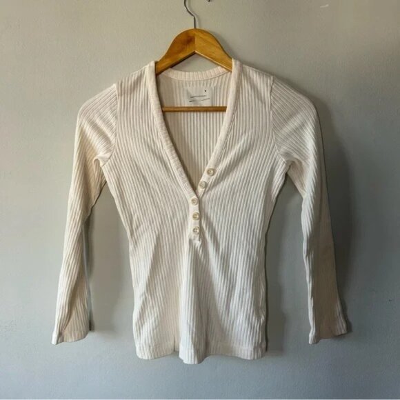 Citizens of Humanity Aideen Henley Top in Cream Size Small NWOT - Picture 4 of 8